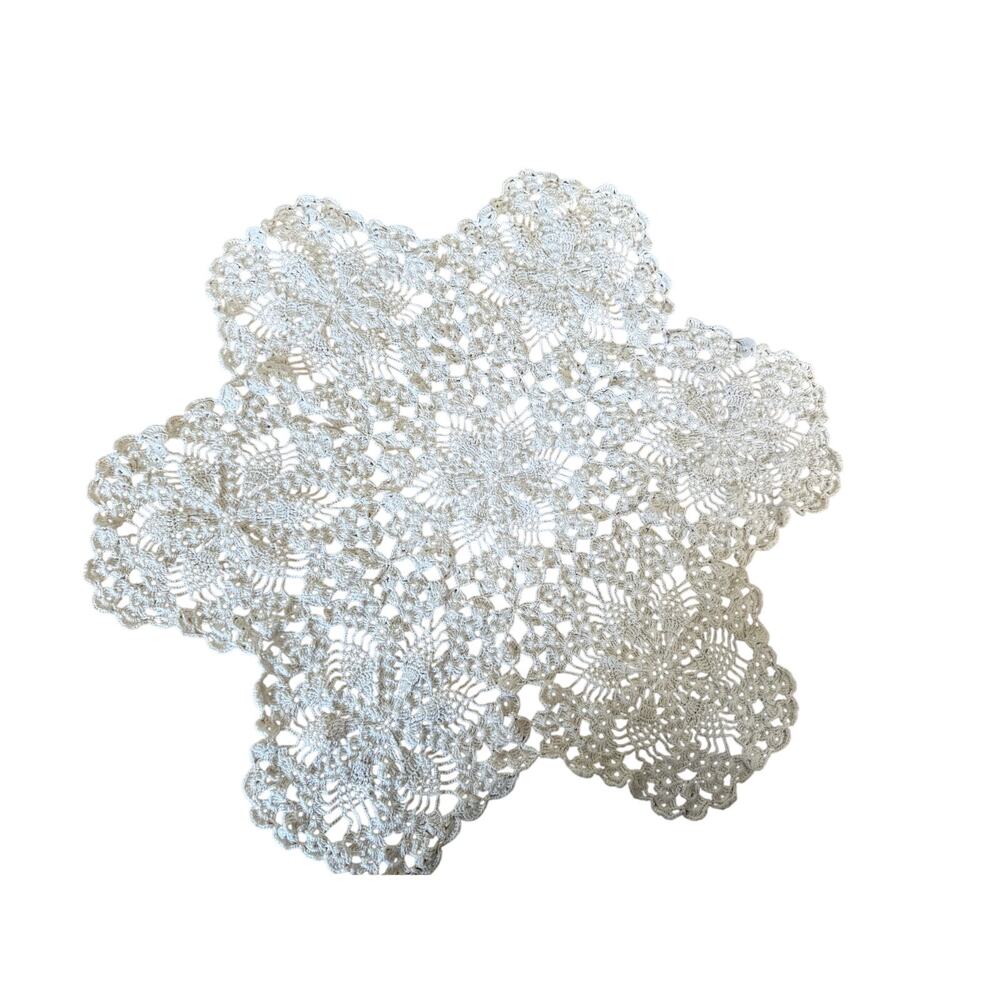 Handmade‎ white crochet snowflake doily 24x24